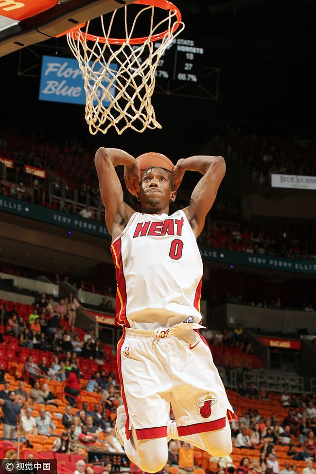 九游-CBA常规赛倒计时，夏洛特黄蜂赛后内部沟通，细节引发关注，信心回归，年轻球员得到机会的简单介绍